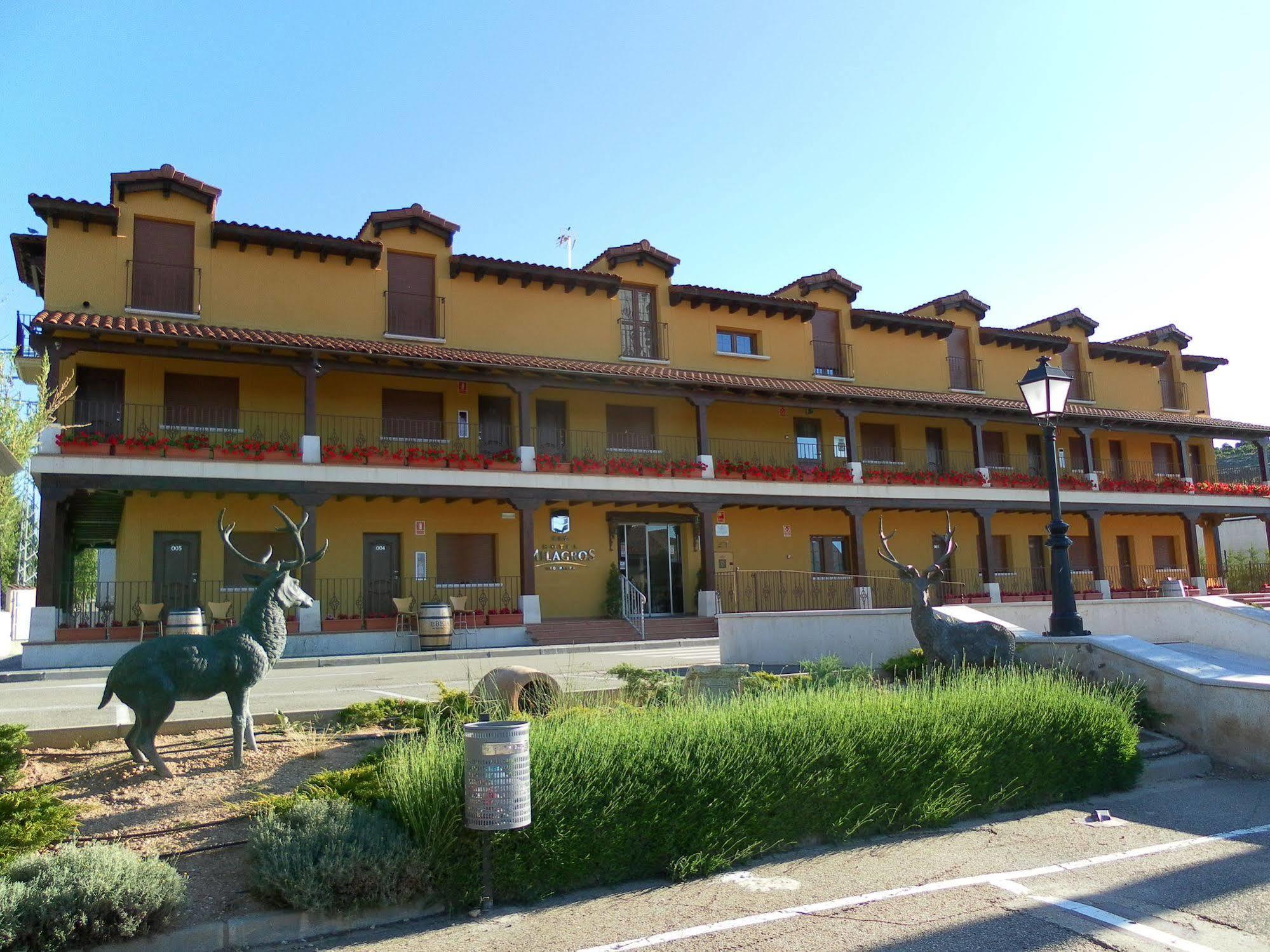 Hotel Milagros Rio Riaza Exterior photo